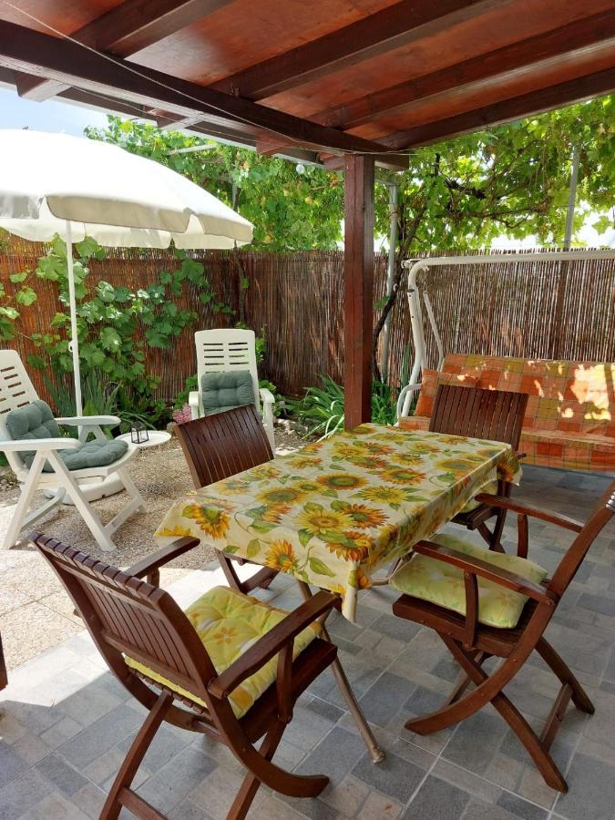 Apartment Taja, Cijela Kuca I Vrt Samo Za Vas Σπλιτ Εξωτερικό φωτογραφία