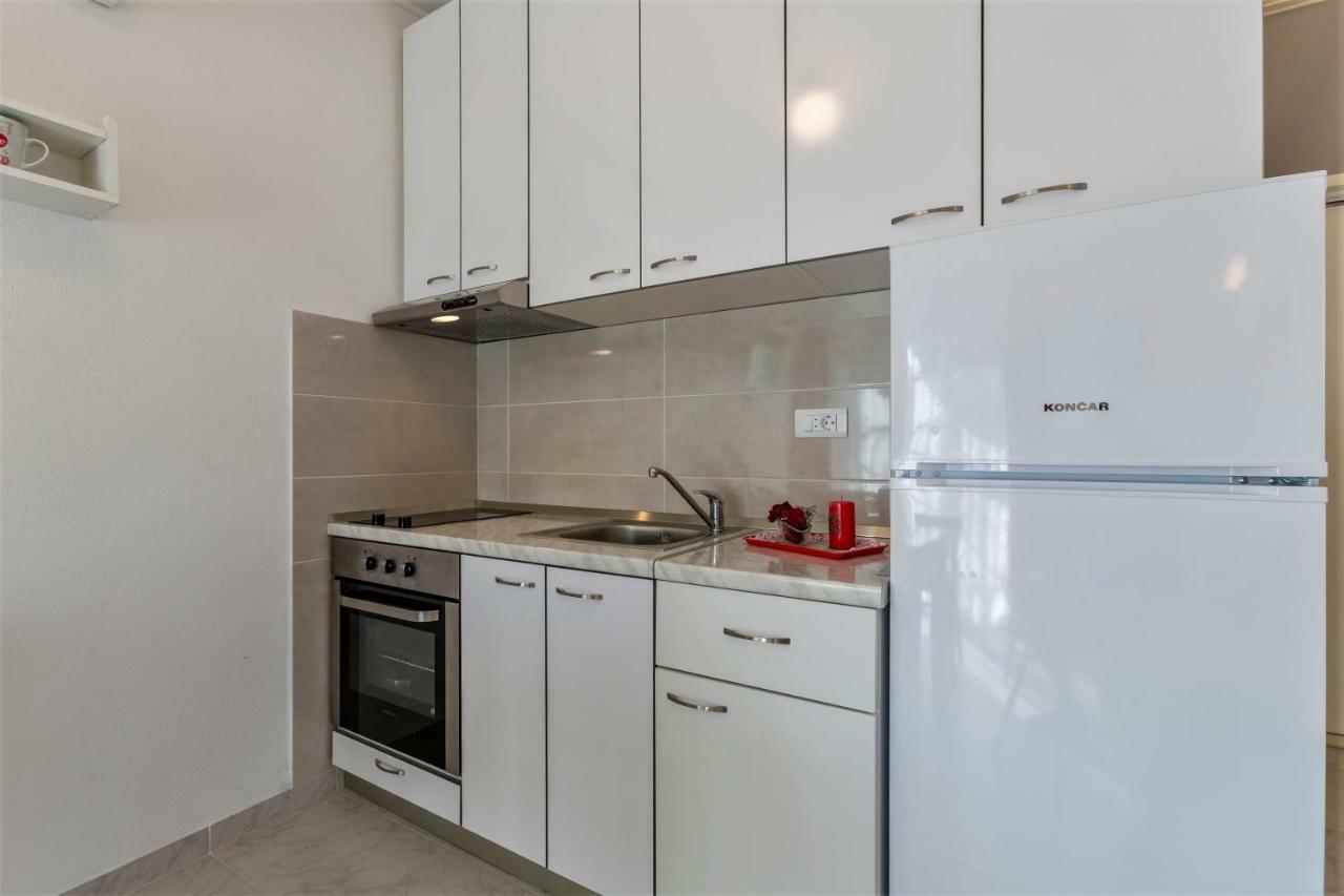 Apartment Taja, Cijela Kuca I Vrt Samo Za Vas Σπλιτ Εξωτερικό φωτογραφία